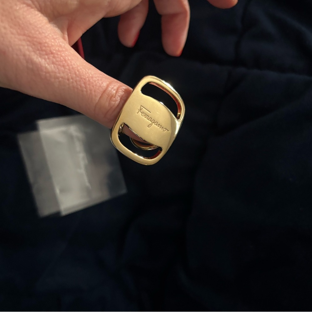 Salvatore Ferragamo scarf ring" brand logo design" - Picture 6 of 8